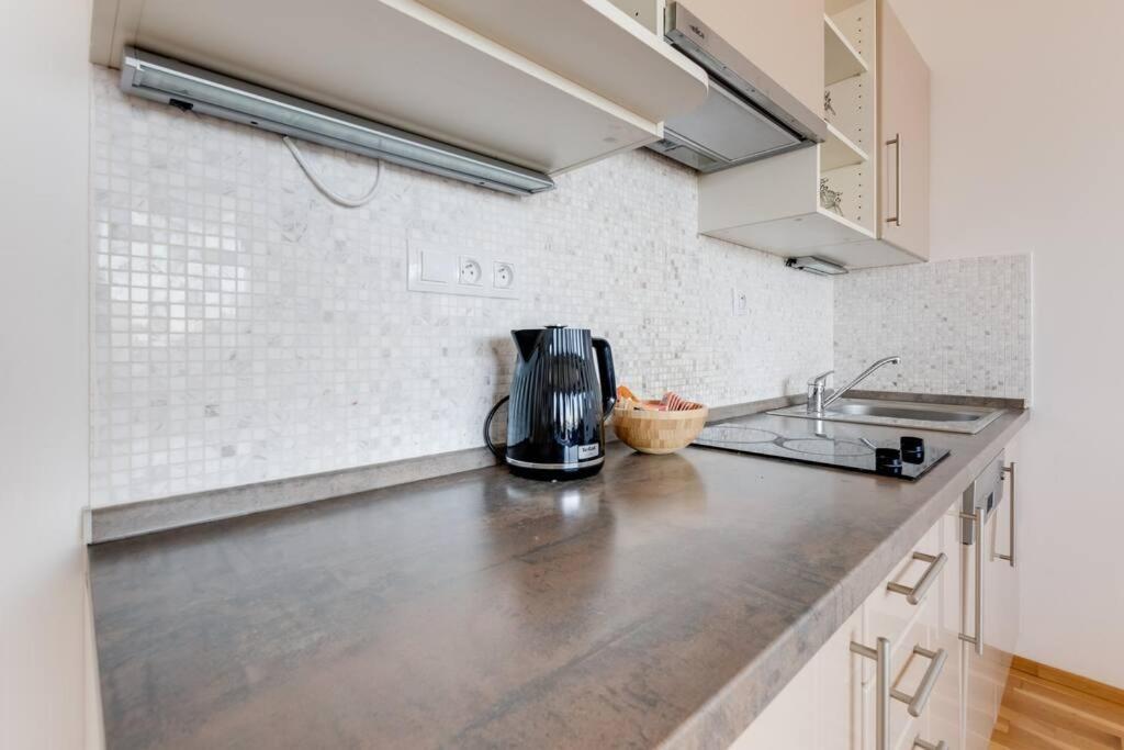 Jt's Korunní Str. Apartamento *